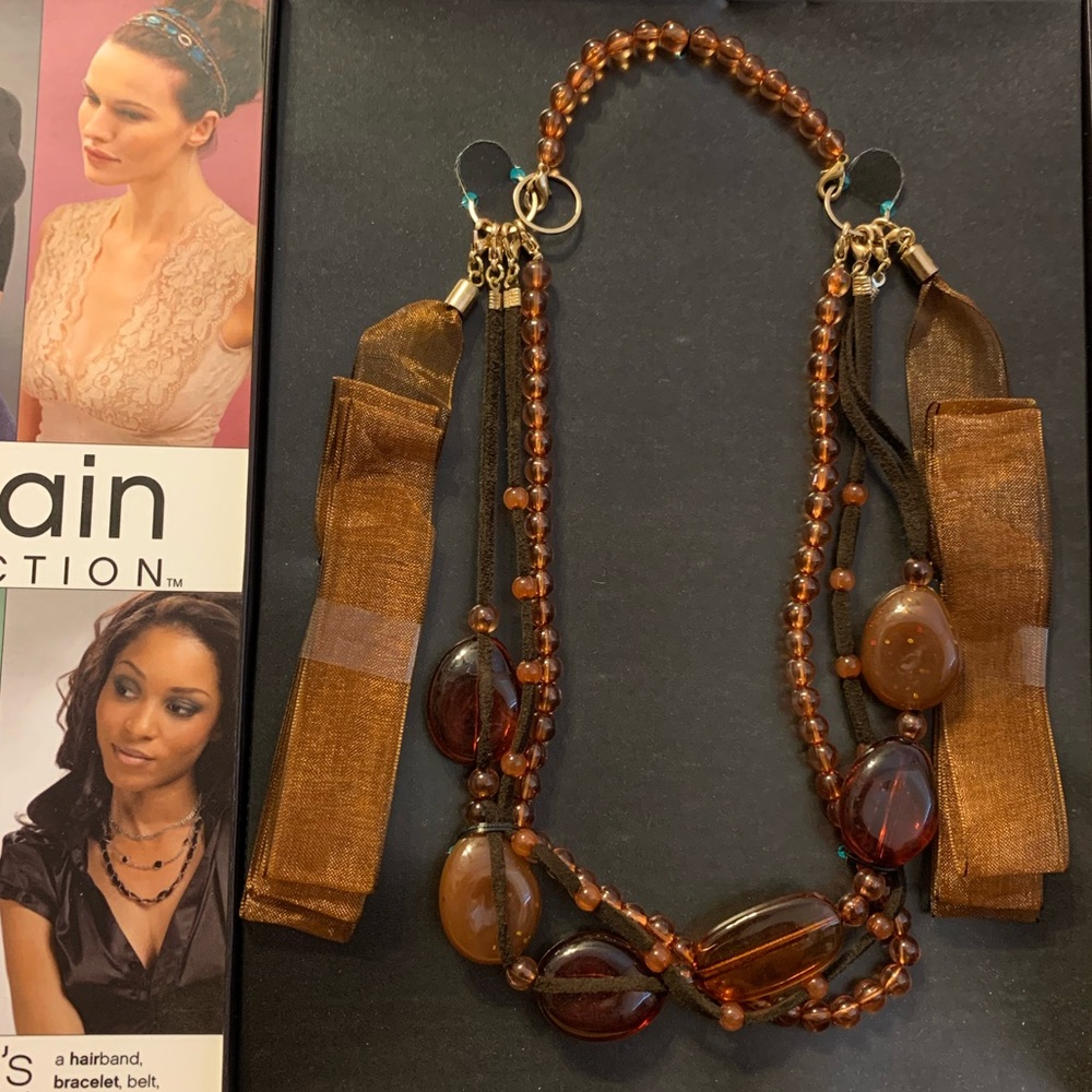 NWOT Scünci Chain Reaction